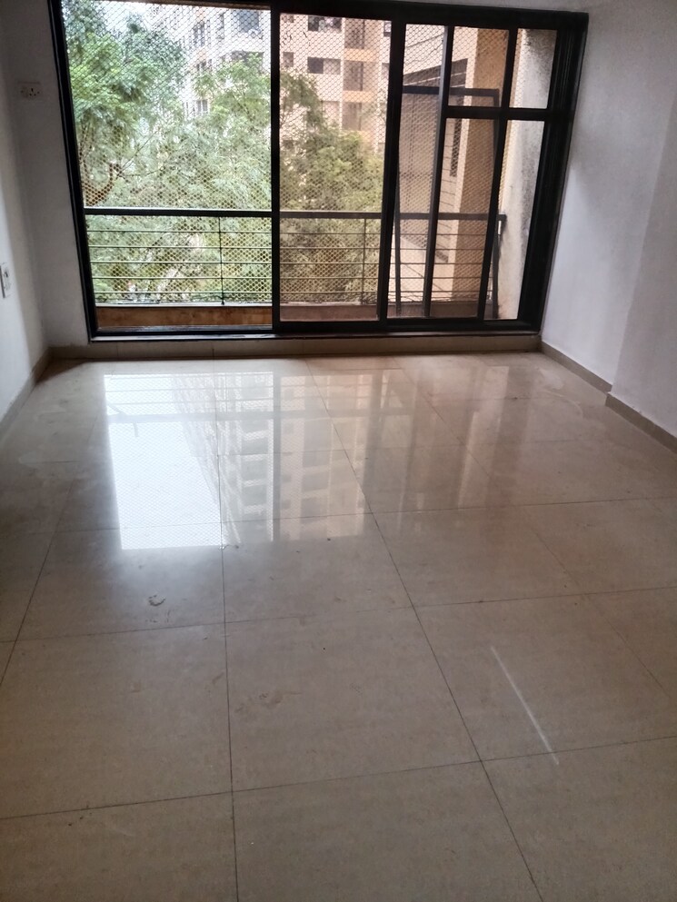 Room, lalani-residency 2 Bedroom 650 Sq.Ft. Apartment In Kavesar Thane 8977741