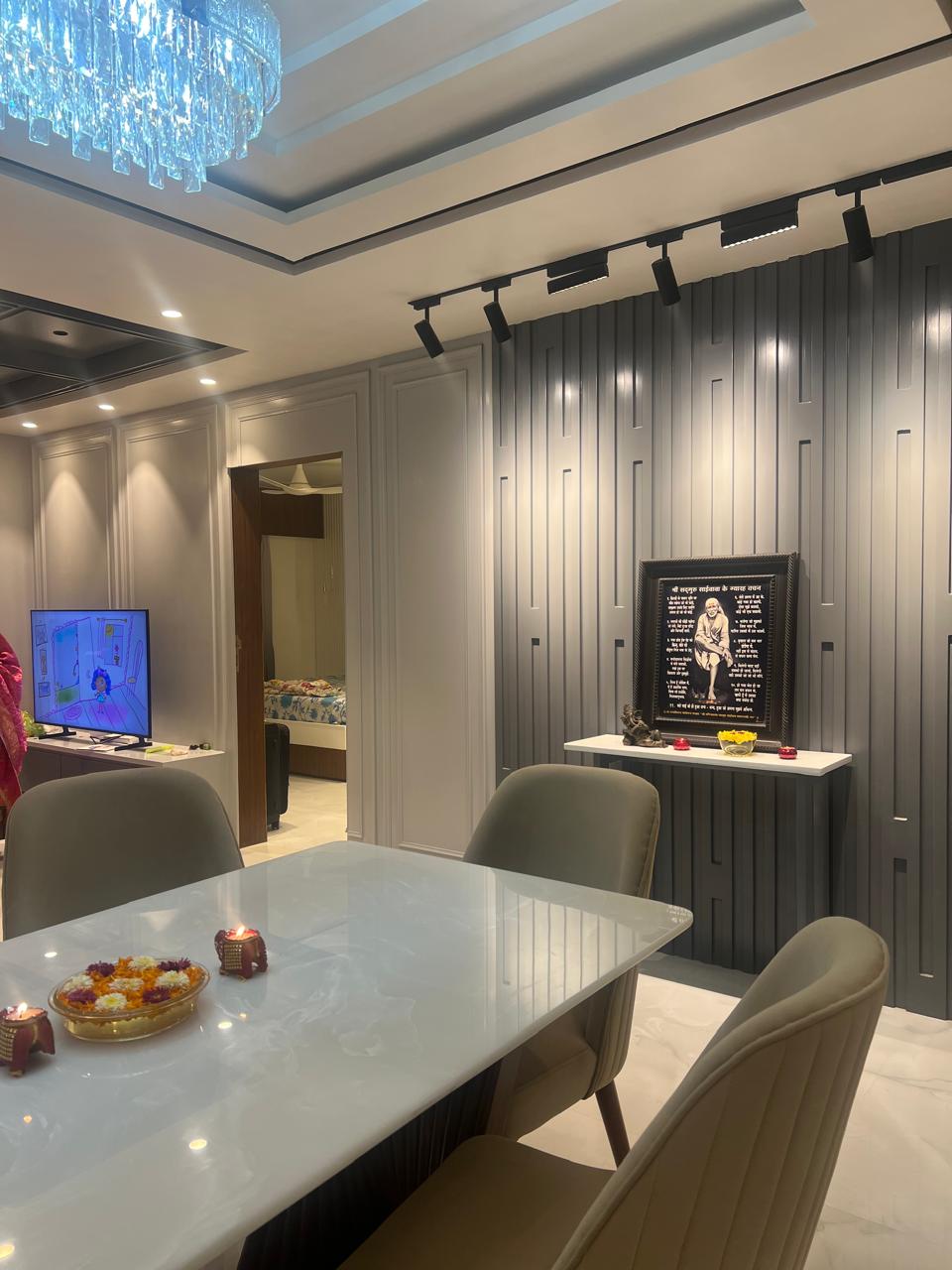 2 BHK + Extra Room Apartment For Rent in Clover Acropolis