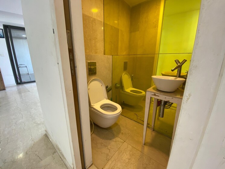 Bathroom, lodha-new-cuffe-parade 4 Bedroom 2005 Sq.Ft. Apartment In Wadala Mumbai 8977799