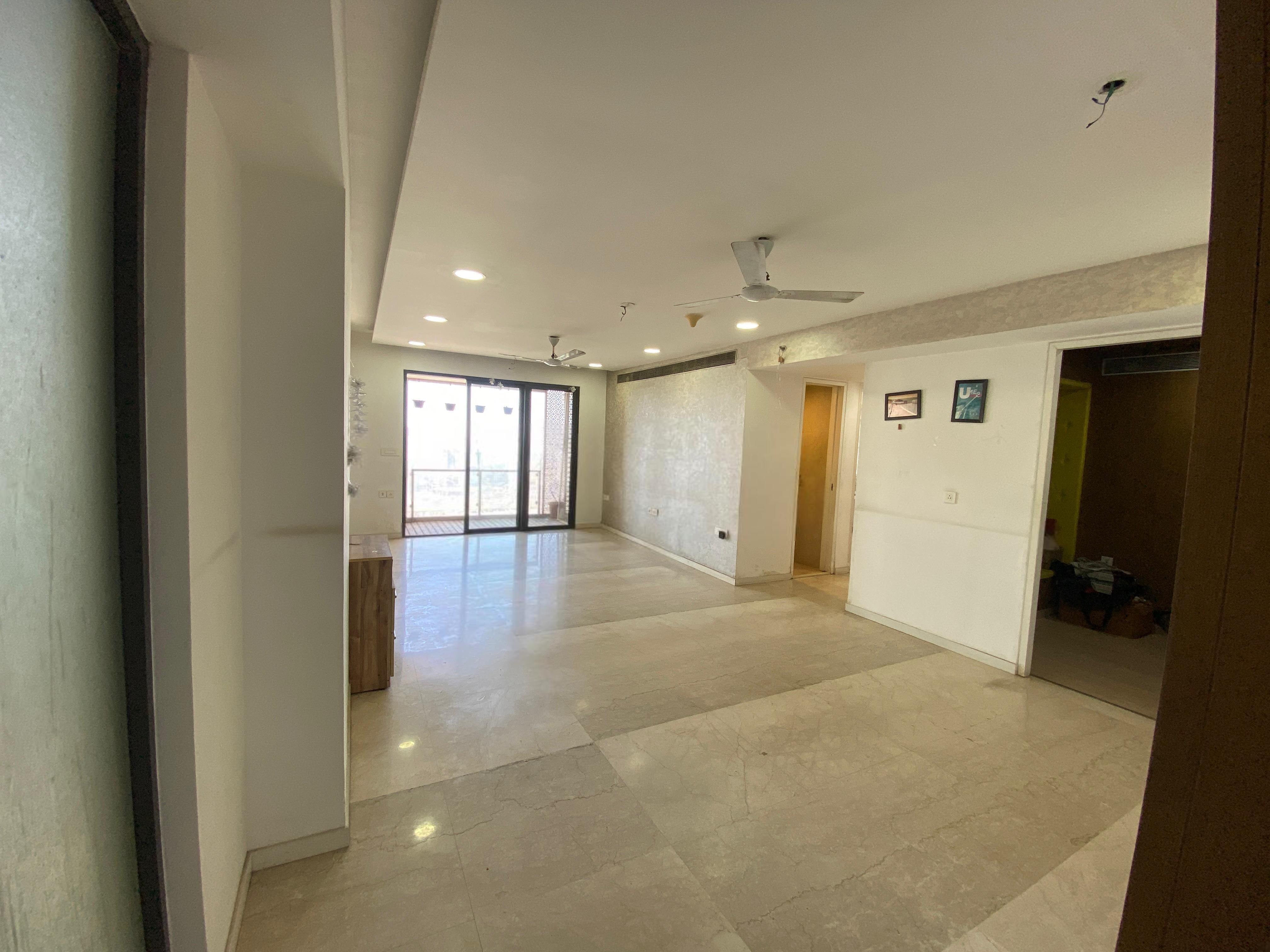 4 BHK + Servant Room,Study Room Apartment For Sale in Lodha New Cuffe Parade