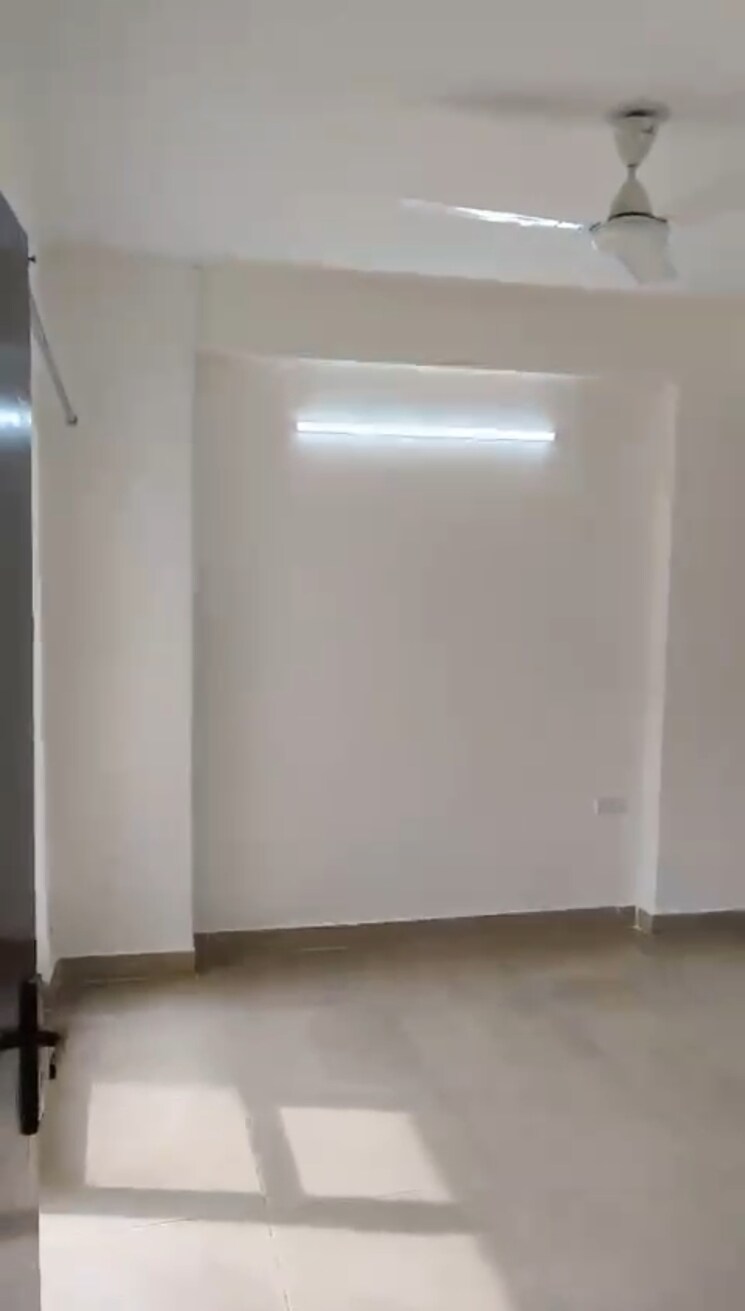 Room, panchsheel-greens-ii 3 Bedroom 1350 Sq.Ft. Apartment In Sector 16 Greater Noida Greater Noida 8977887