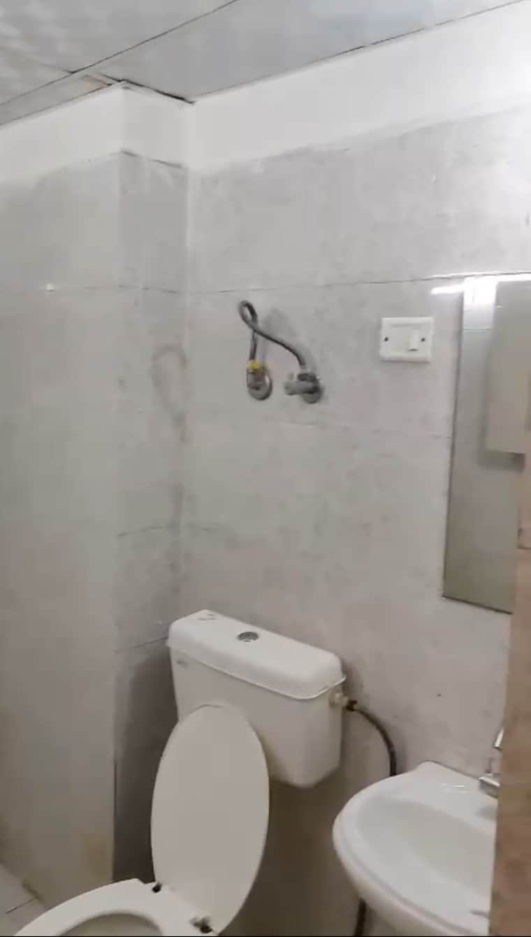 Bathroom, panchsheel-greens-ii 3 Bedroom 1350 Sq.Ft. Apartment In Sector 16 Greater Noida Greater Noida 8977887