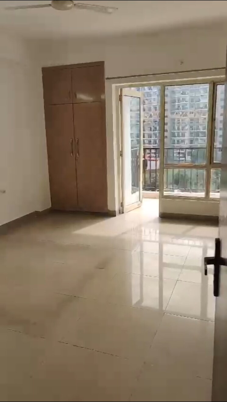 Room, panchsheel-greens-ii 3 Bedroom 1350 Sq.Ft. Apartment In Sector 16 Greater Noida Greater Noida 8977887