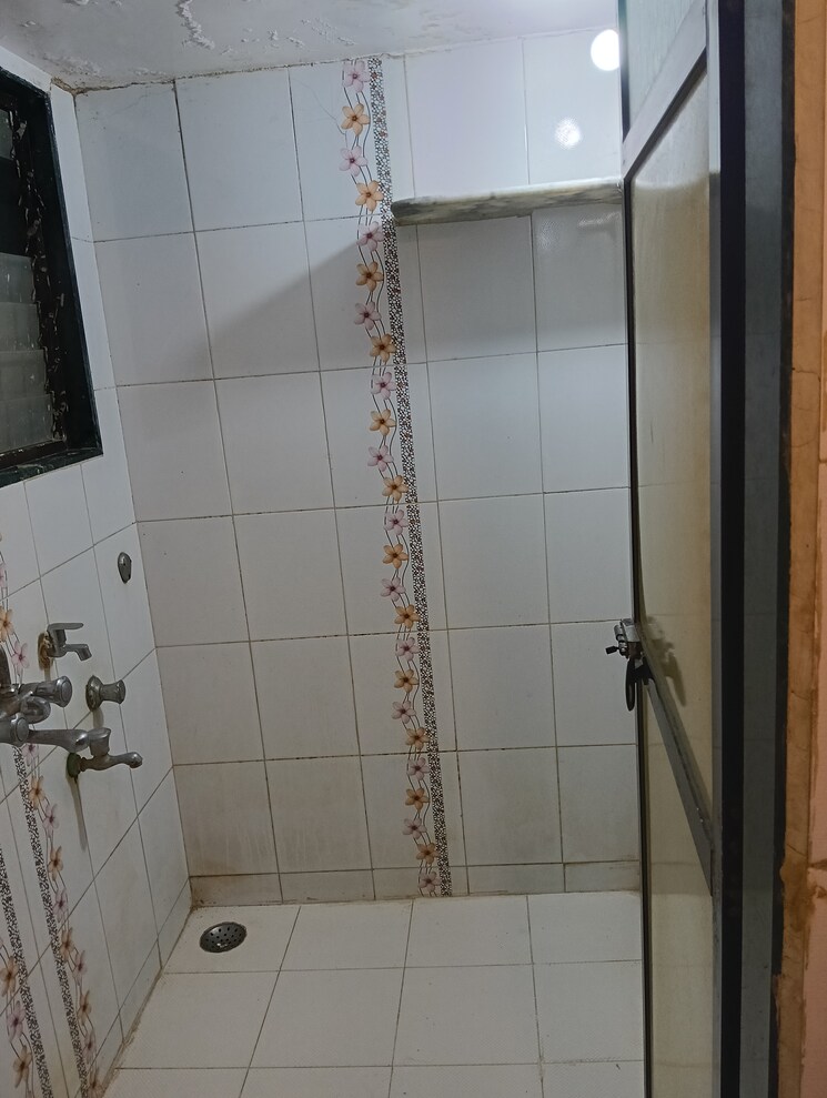 Bathroom, hari-om-pooja 1 Bedroom 600 Sq.Ft. Apartment In Dombivli West Thane 8977926