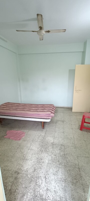 Bedroom in 1 BHK Apartment at Satellite – for Rent