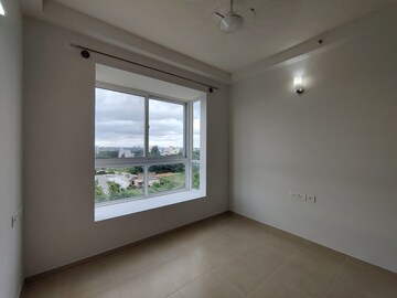 Room in 2 BHK Apartment at Bhartiya City Nikoo Homes II, Thanisandra Main Road – for Rent