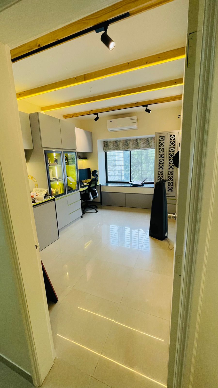 2 BHK + Extra Room Apartment For Rent in Malkani Buena Vista