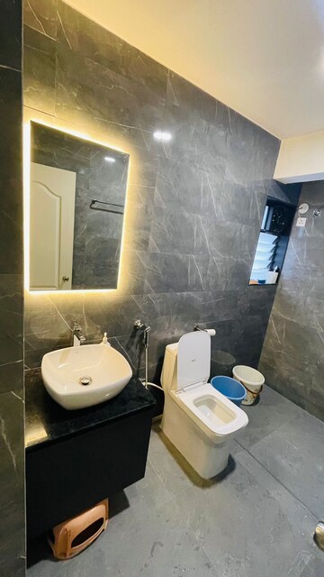 Bathroom in 2 BHK Apartment at Malkani Buena Vista, Viman Nagar – for Rent