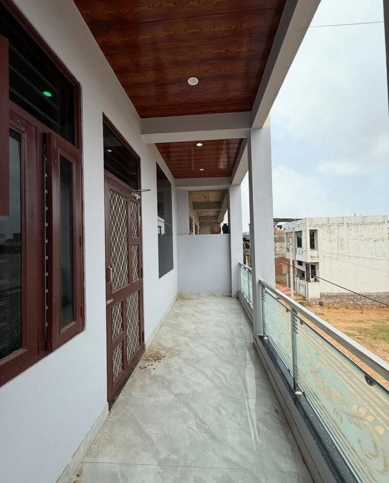 Balcony, sector 35 3 Bedroom 2700 Sq.Ft. Builder Floor In Sector 35 Faridabad 8977984