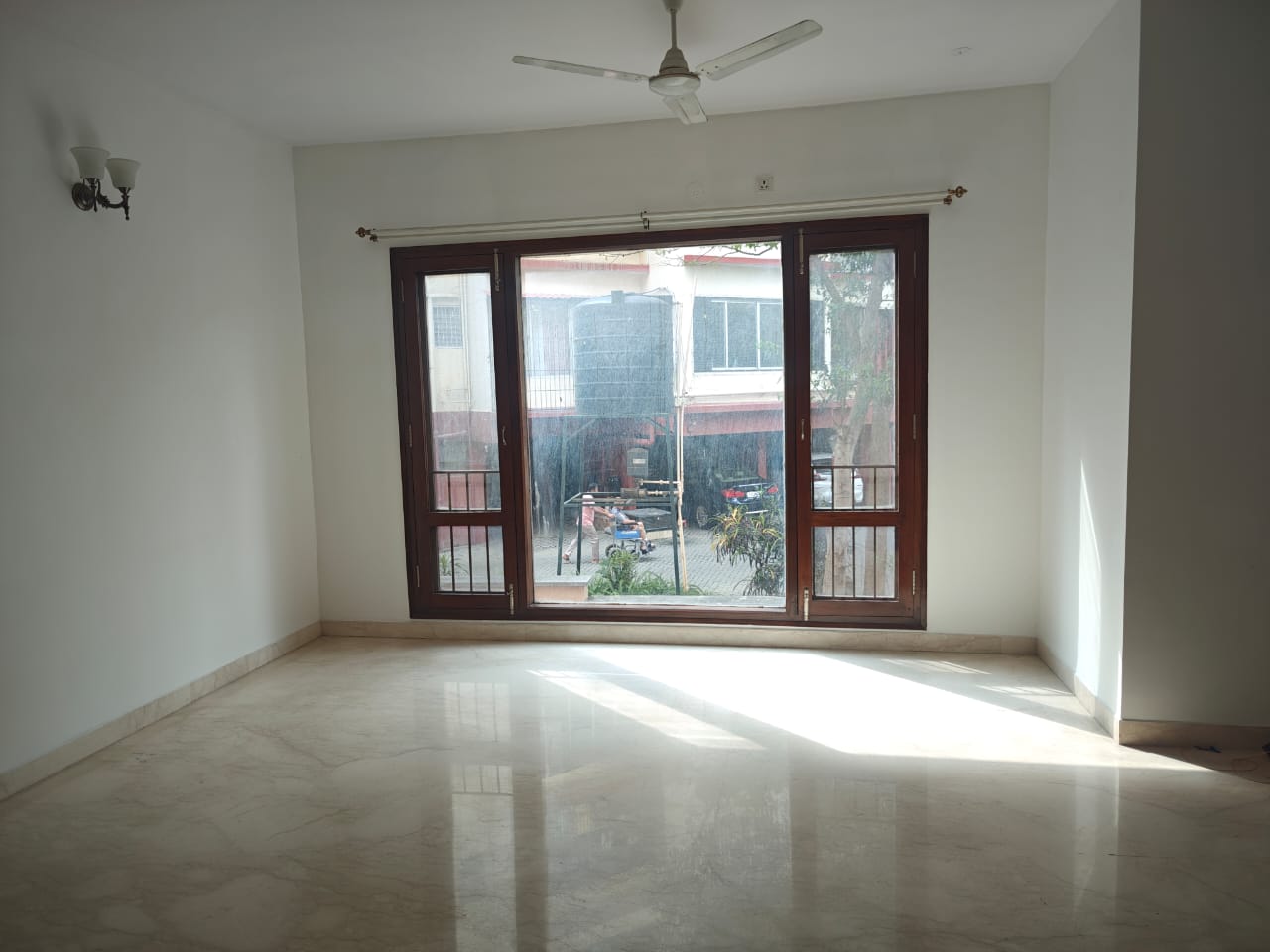 3 BHK + Pooja Room,Servant Room,Study Room,Extra Room Apartment For Rent in Brigade Odasyss