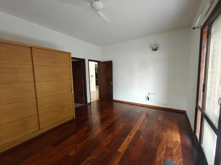 Room, richmond town 3 Bedroom 2200 Sq.Ft. Apartment In Richmond Town Bangalore 8977987