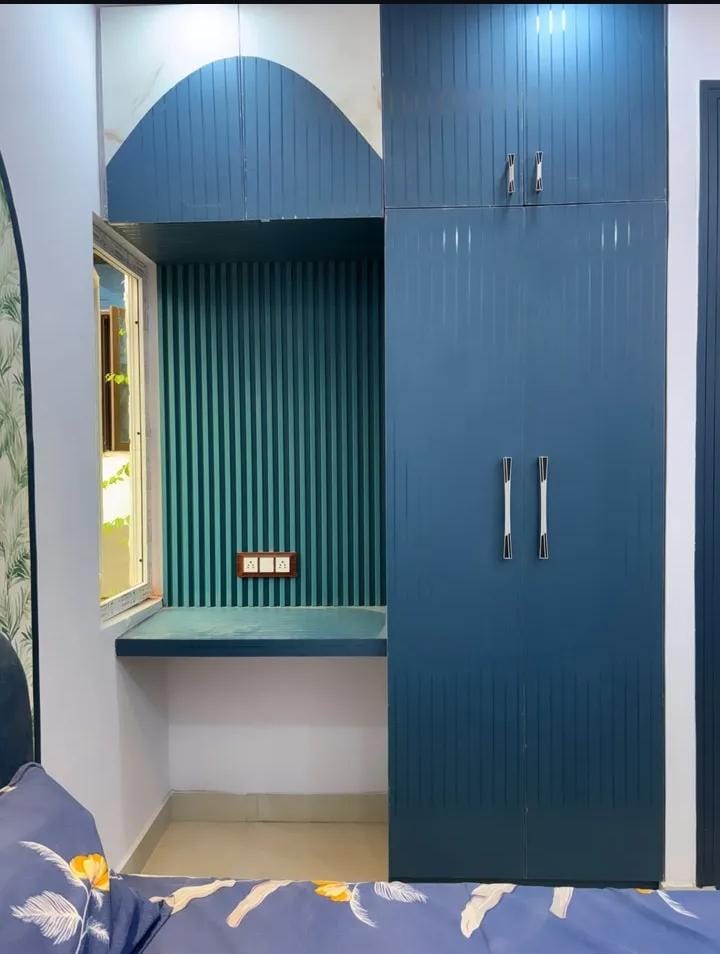 3 BHK + Servant Room,Study Room Builder Floor For Rent in Building Floor 