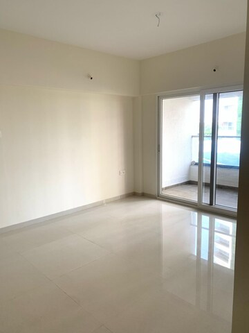 Room in 2 BHK Apartment at Utsav 51 Balewadi Residences, Balewadi – for Rent