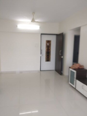 Room in 2 BHK Apartment at Vile Parle East – for Rent