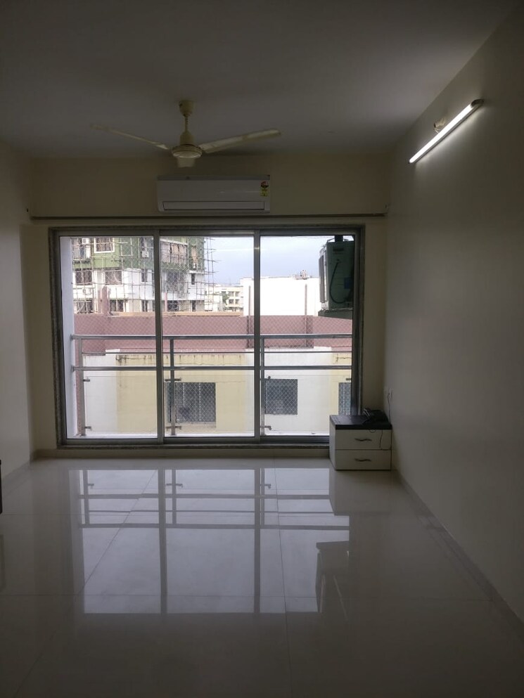 Room, vile parle east 2 Bedroom 600 Sq.Ft. Apartment In Vile Parle East Mumbai 8978101