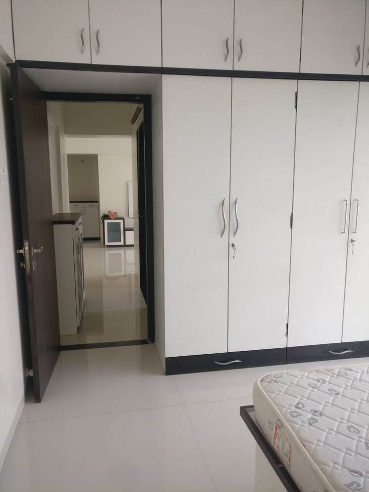 Room, vile parle east 2 Bedroom 600 Sq.Ft. Apartment In Vile Parle East Mumbai 8978101