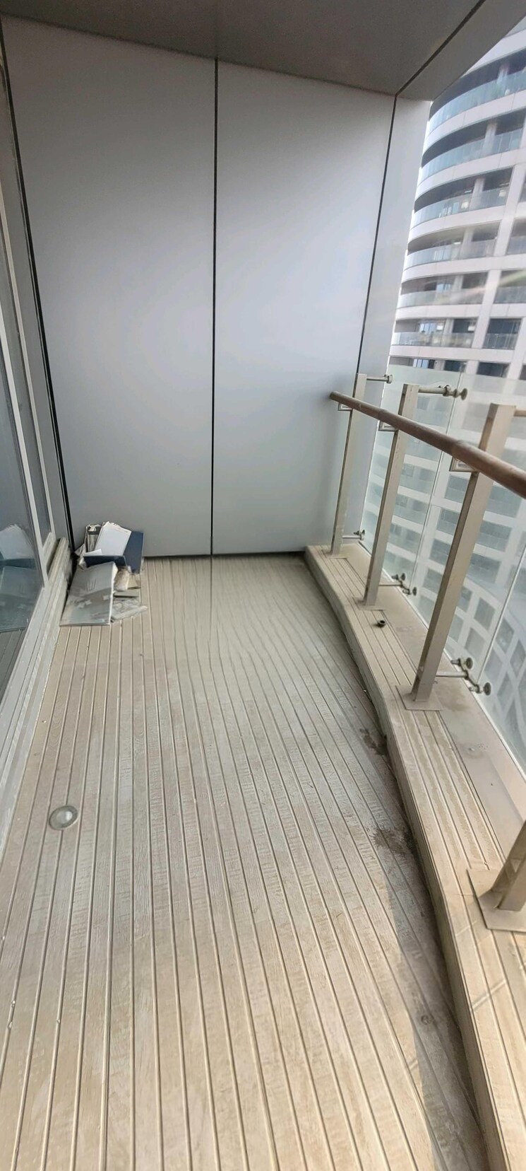 Balcony, lodha-world-view 4 Bedroom 2056 Sq.Ft. Apartment In Worli Mumbai 8978137