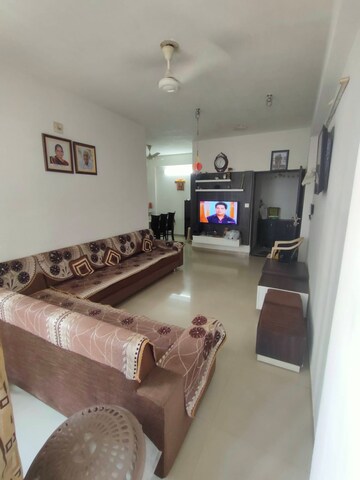 2 BHK Apartment For Rent in Sola
