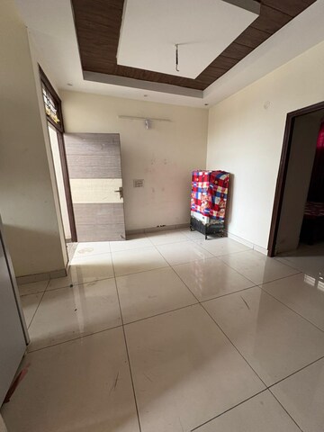 Furnished Amenities in 3 BHK Builder Floor at Dhakoli – for Rent