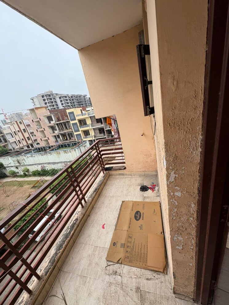 Balcony, dhakoli 3 Bedroom 1000 Sq.Ft. Builder Floor In Dhakoli Zirakpur 8978193