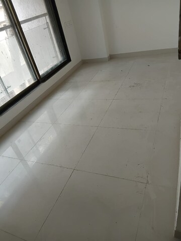 Furnished Amenities in 2 BHK Apartment at Vile Parle East – for Sale