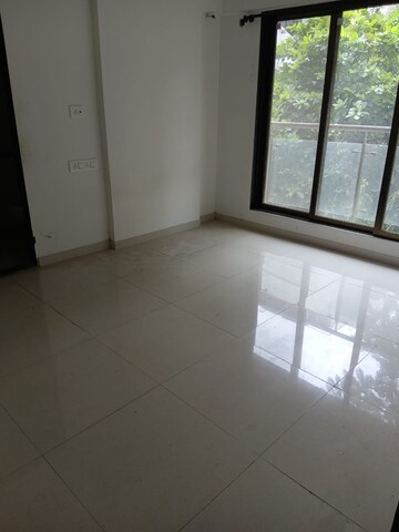 Room in 2 BHK Apartment at Vile Parle East – for Sale