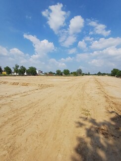 Plot For Sale in Bhopani