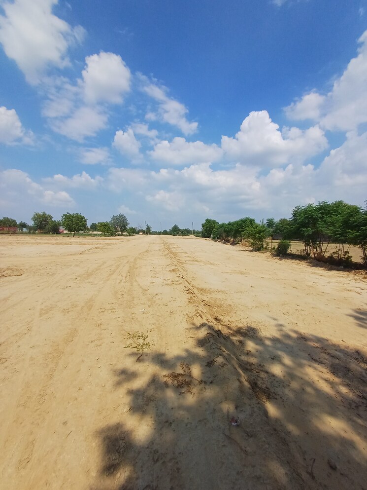 undefined, bhopani  119 Sq.Yd. Plot In Bhopani Faridabad 8978206