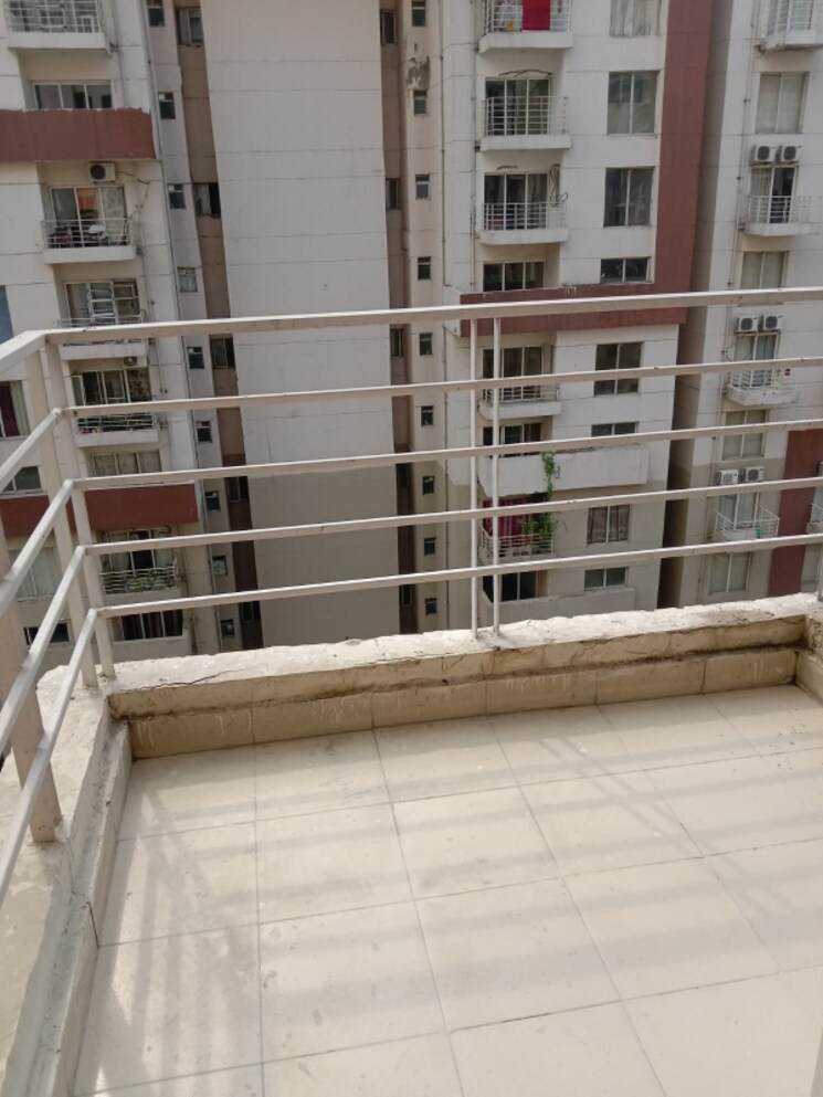 Exterior View, paras-seasons 2 Bedroom 830 Sq.Ft. Apartment In Sector 168 Noida 8978232