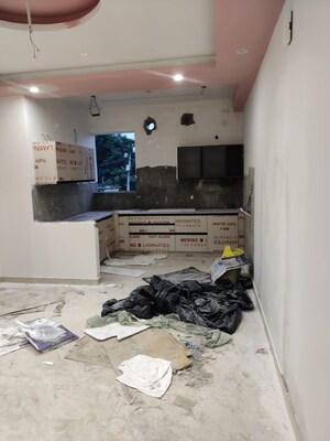 Parking in 2 BHK Builder Floor at Gms Road – for Sale