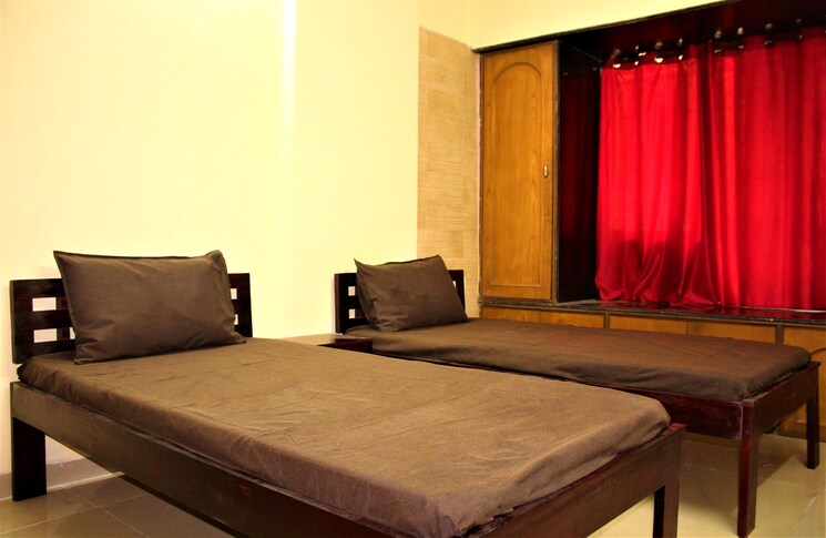 Bedroom, powai Pg For Boys In Powai 8978246