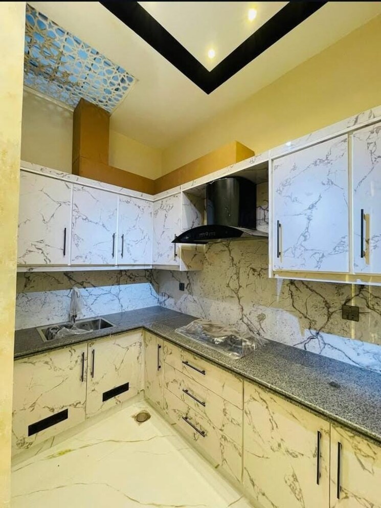 Kitchen, sector 30 3 Bedroom 3150 Sq.Ft. Builder Floor In Sector 30 Faridabad 8978282