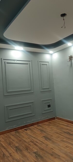 Furnished Amenities in 2 BHK Builder Floor at Ashok Nagar – for Sale