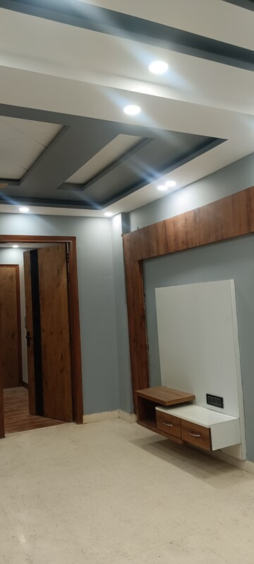 Bedroom in 2 BHK Builder Floor at Ashok Nagar – for Sale