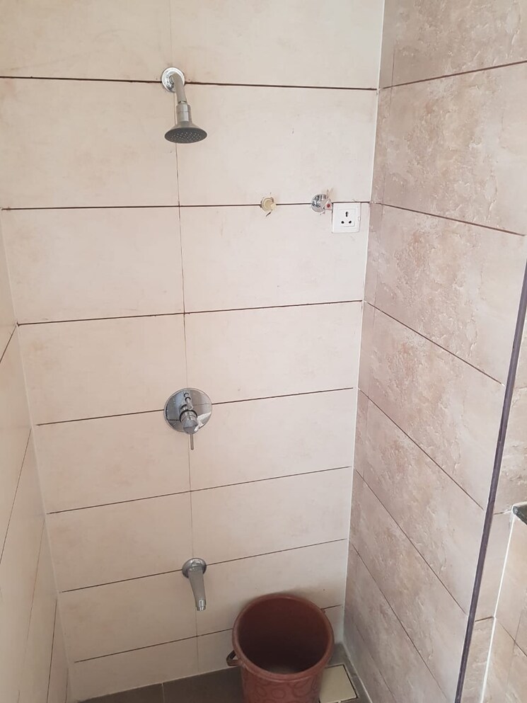 Bathroom, shilaj 3 Bedroom 1550 Sq.Ft. Apartment In Shilaj Ahmedabad 8978341