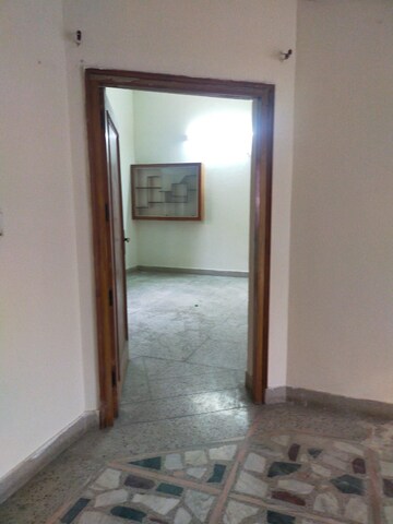Room in 3 BHK Builder Floor at Rajendra Nagar – for Rent
