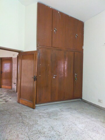 Room in 3 BHK Builder Floor at Rajendra Nagar – for Rent