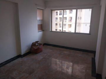 Room in 2 BHK Apartment at Hiranandani Gardens Glen Height, Powai – for Rent