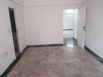 Room in 2 BHK Apartment at Hiranandani Gardens Glen Height, Powai – for Rent