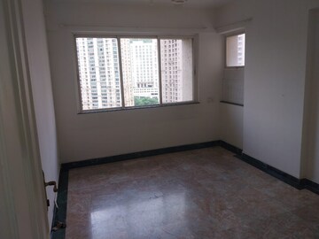 Room in 2 BHK Apartment at Hiranandani Gardens Glen Height, Powai – for Rent