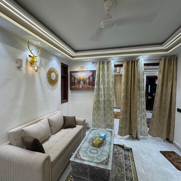 Living Room in 2 BHK Builder Floor at Palm Residency Chhatarpur, Rajpur Khurd Extension – for Rent