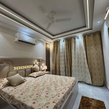 Bedroom in 2 BHK Builder Floor at Palm Residency Chhatarpur, Rajpur Khurd Extension – for Rent