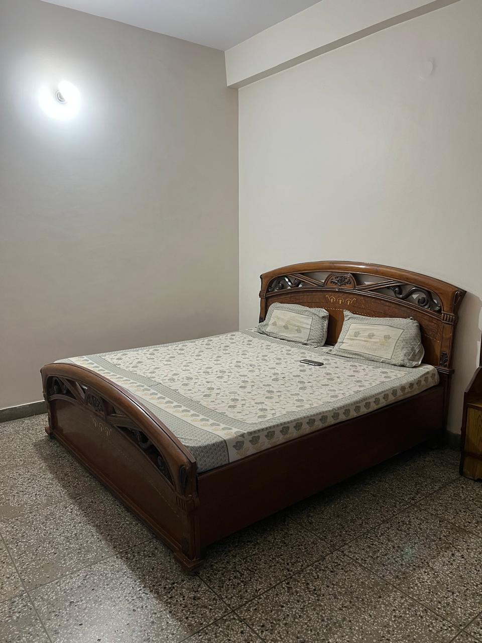 3 BHK Builder Floor For Sale in Shalimar Garden Extension II