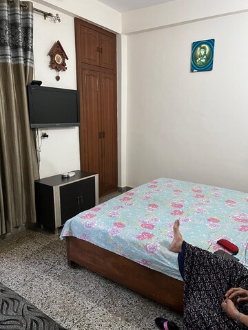 Bedroom in 3 BHK Builder Floor at Shalimar Garden Extension ii – for Sale