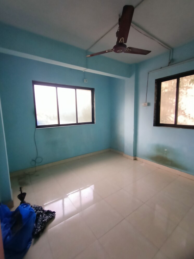 Room, dombivli west 1 Bedroom 650 Sq.Ft. Apartment In Dombivli West Thane 8978577