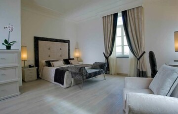 Living Room in 4 BHK Apartment at Raheja Imperia, Worli – for Sale