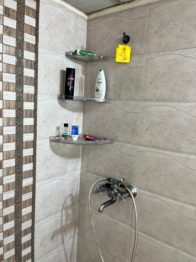 Bathroom, gaur-city-2-16th-avenue 2.5 Bedroom 1205 Sq.Ft. Apartment In Sector 16c Greater Noida Greater Noida 8978592