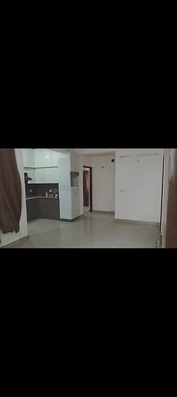 Room in 2 BHK Apartment at Ascent Savy Ville De, Raj Nagar Extension – for Rent