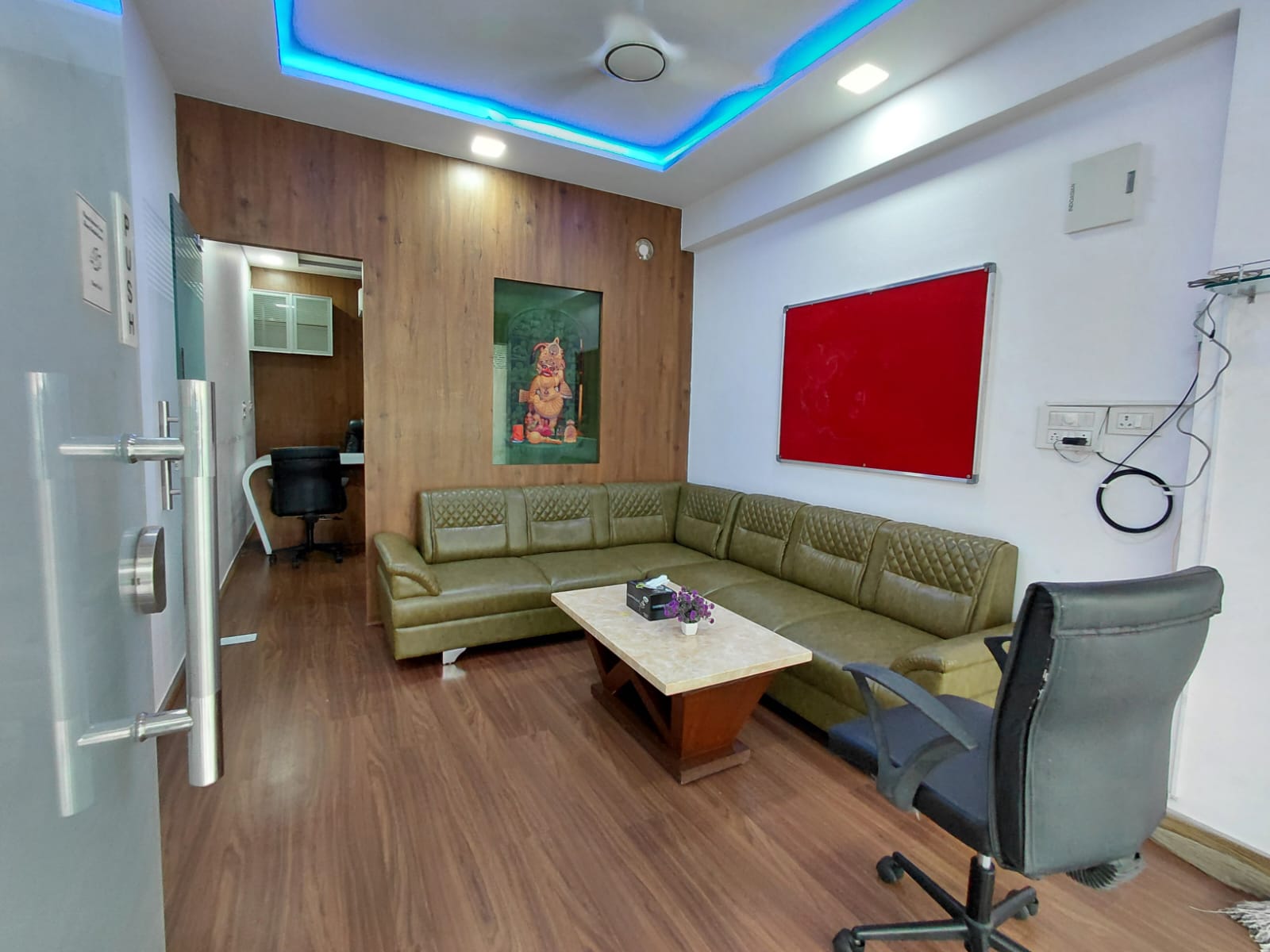 Office Space For Rent in The Galaria 