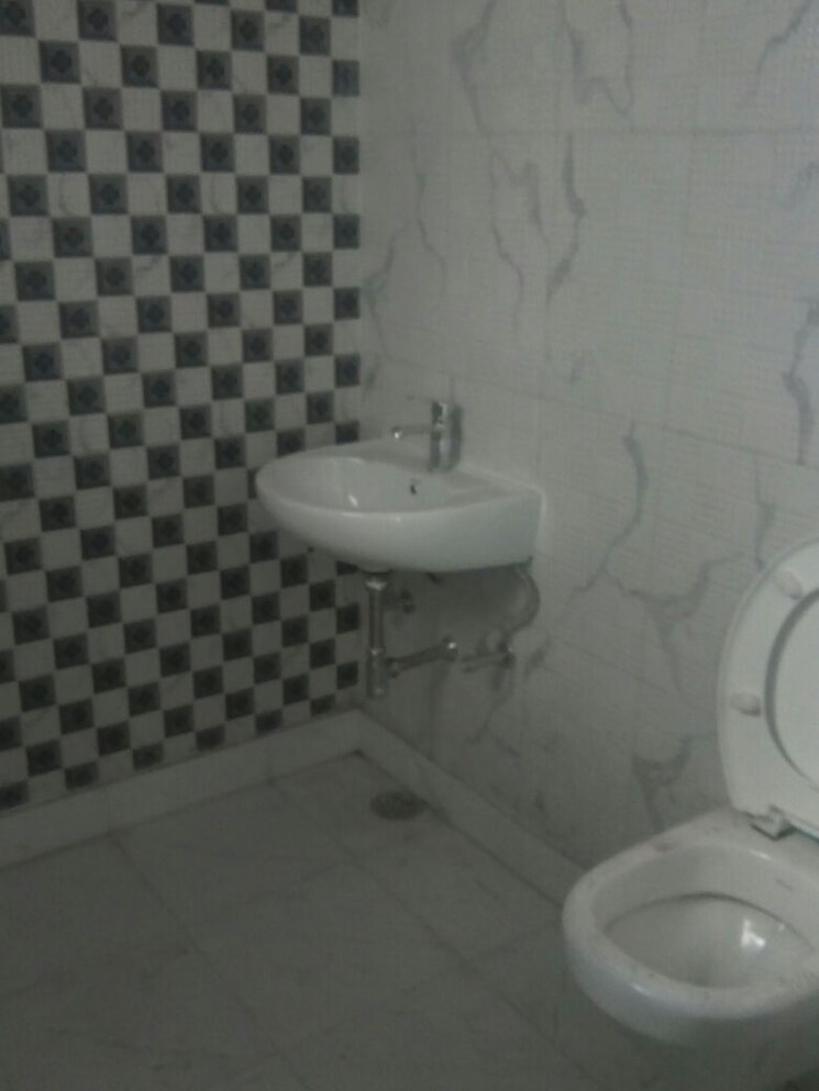 Bathroom, virat nagar 6+ Bedroom 3500 Sq.Ft. Independent House In Virat Nagar Panipat 8976357